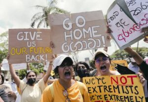 Sri Lanka Krisis Ekonomi Parah, Rakyat Marah Turun ke Jalan