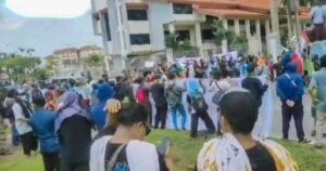 Warga Tembesi Tower Demo BP Batam