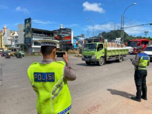 Ditlantas Polda Kepri Terapkan Tilang ETLE Mobile Handheld