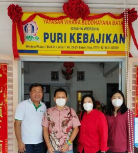 Usai Covid-19, Regency Specialist Kembali Baksos Imlek ke Panti Jompo