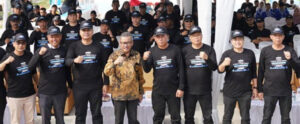 Atasi Banjir, Jefridin: Berhenti Buang Sampah di Parit