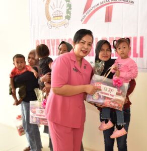 Bhayangkari Pemeriksaan Dini Kanker Serviks dan Pengecekan Stunting Anak
