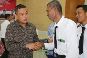 Bupati Paluta Serahkan 253 SK Pengangkatan PPPK, Efektif Bekerja 1 Agustus 2023