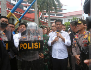 Rudi Sampaikan Kawasan Rempang Keputusan Pusat