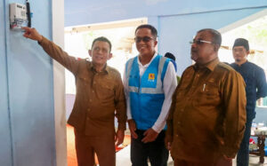 Kepri Terang Menerangi Dusun Parit Syukur dan Dusun IV Sawang Laut