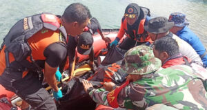 Tim Basarnas Temukan Jasad Anak Terperosok ke Waduk