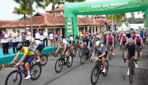 Ratusan Pesepeda Mancanegara Antusias Ikut Tour de Batam