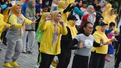 Ribuan Masyarakat Senam Bersama Forum Silaturahmi Tanjungpinang Bahagia