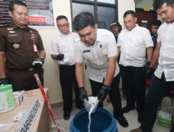 Ditresnarkoba Musnahkan 283 Gram Sabu