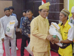 Ansar dan Aunur Serahkan Bantuan Beras Pemerintah