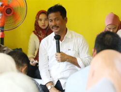 Rudi Dengarkan Curhat Warga Sembulang
