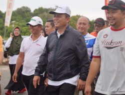 Ansar Kompak Jalan Santai Bersama Pegawai Pemprov