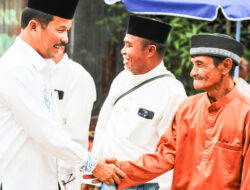 Safari Ramadan di Pulau Buluh, Rudi Serahkan Bantuan Rp50 Juta