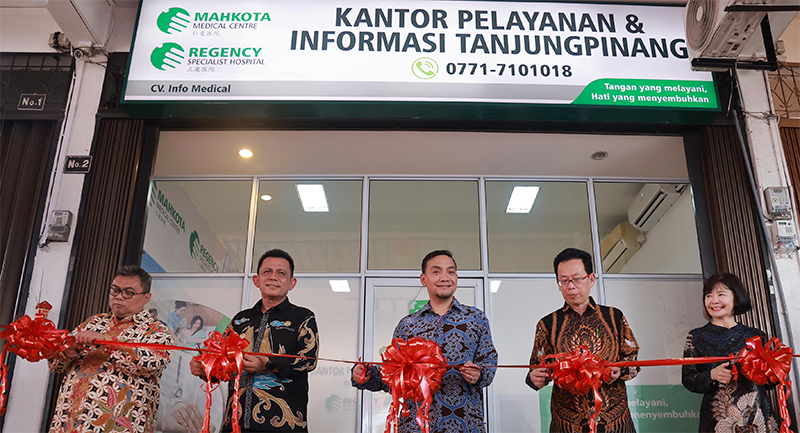 Ansar dan Menteri Besar Johor Resmikan Kantor Perwakilan Regency dan Mahkota di Tanjungpinang