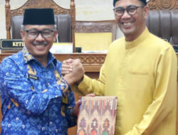Jefridin Wakili Wako Sampaikan Penjelasan Ranperda RPJPD Kota Batam