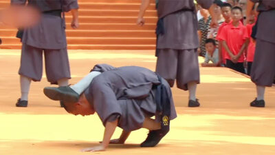 Menengok Aksi Master Kung Fu Unjuk Kebolehan di Kuil Shaolin China