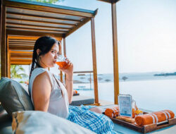 Relaksasi Rutinitas Pekerjaan, Coba Nikmati Cabana di HARRIS Resort Barelang Batam