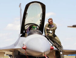 Zelensky Konfirmasi Sejumlah Jet Tempur F-16 Tiba di Ukraina