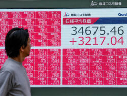 Saham Tokyo Catat Rebound dengan Rekor Kenaikan Satu Hari Terbesar Dalam Sejarah