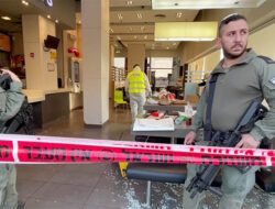 Satu Tewas dan 10 Lainnya Luka-luka Dalam Serangan “Teror” di Israel Selatan