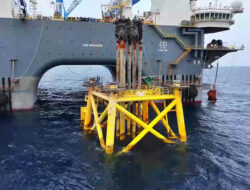 Anjungan Minyak Lepas Pantai Baru Sukses Dipasang di Laut China Selatan