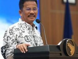 Kembali Masuk Kantor, Rudi Dengarkan Laporan Kinerja Sekaligus Silaturahmi dengan Pegawai