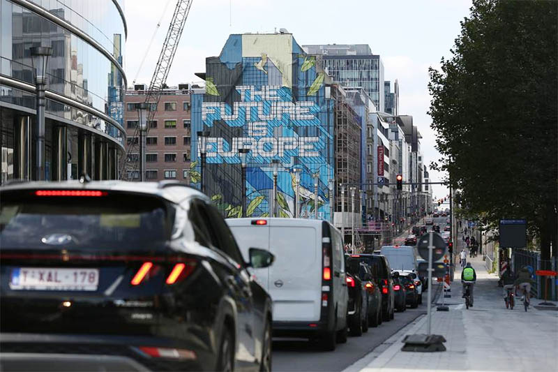 UE Denda Meta Lebih dari 800 Juta Dolar AS Atas Pelanggaran Aturan Antipakat