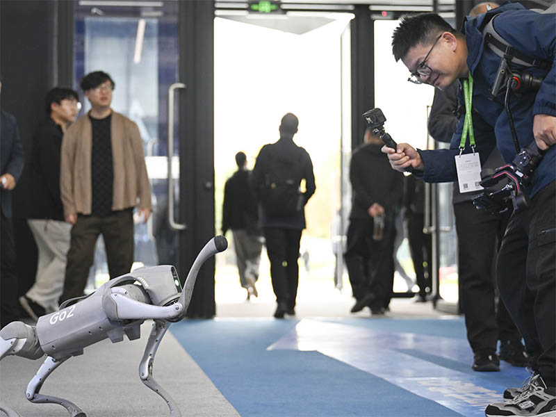 AI Diproyeksi Hasilkan 680 Miliar Dolar AS untuk Sektor Telekomunikasi