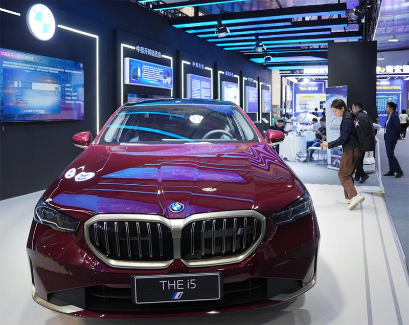 CEO BMW Sebut China jadi Pendorong Inovasi dan E-mobility bagi Perusahaannya