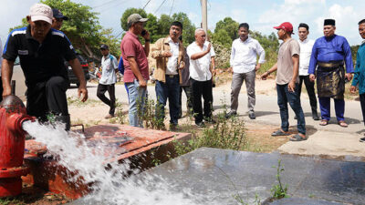 Temui Warga Teluk Mata Ikan, Rudi Selesaikan Persoalan Air Warga
