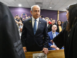 Netanyahu Bersaksi di Pengadilan Kasus Korupsinya