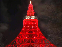 Rayakan Imlek, Menara Tokyo Bermandikan Cahaya Merah