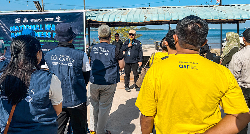 HARRIS Barelang Batam & YELLO Hotel Harbour Bay, Aksi Bersih-bersih HPSN 2025 di Pantai Tanjung