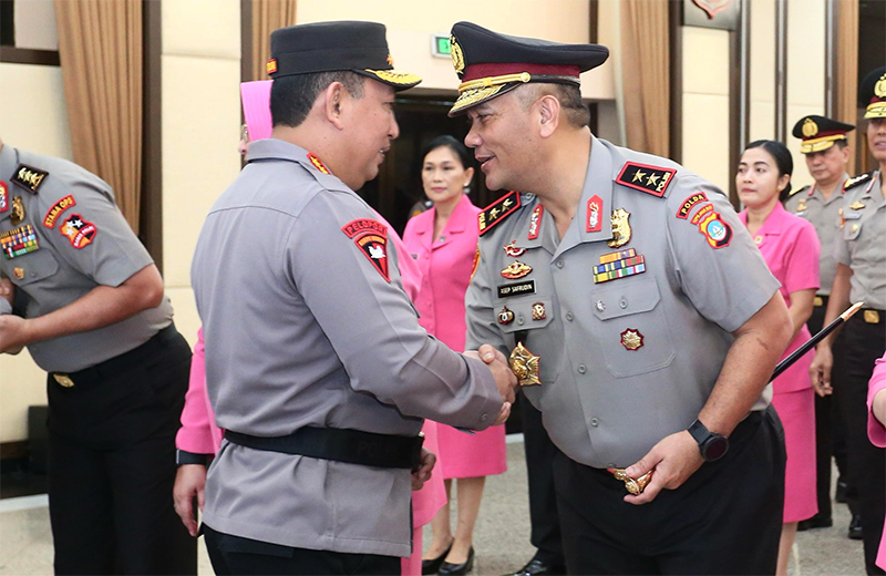 Kapolri Pimpin Upacara Kenaikan Pangkat Kapolda Kepri