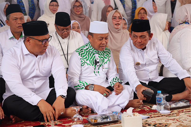 Tampil Serasi, Nyanyang Dampingi Ansar Tabligh Akbar Isra Miraj
