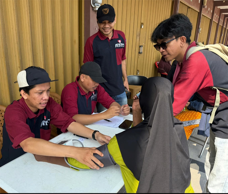 PT MEG Pasar Murah Diskon 70 Persen kepada Warga Relokasi di Perumahan Sementara