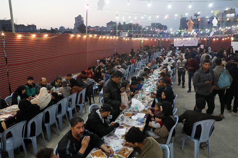 Menengok Suasana Buka Puasa Bersama di Gaza yang Dilanda Perang