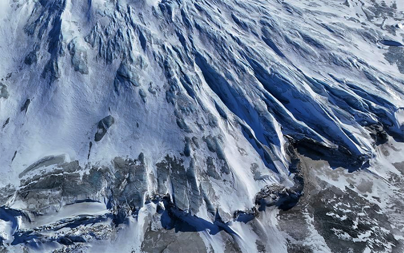 Perubahan Iklim, Lapisan Es di Greenland Mencair dengan Kecepatan yang Mengkhawatirkan