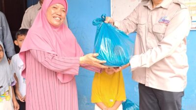 Syukuran HUT Ke-8, SMSI Kepri Berbagi Paket Sembako ke Panti Asuhan Cahaya Qur’an