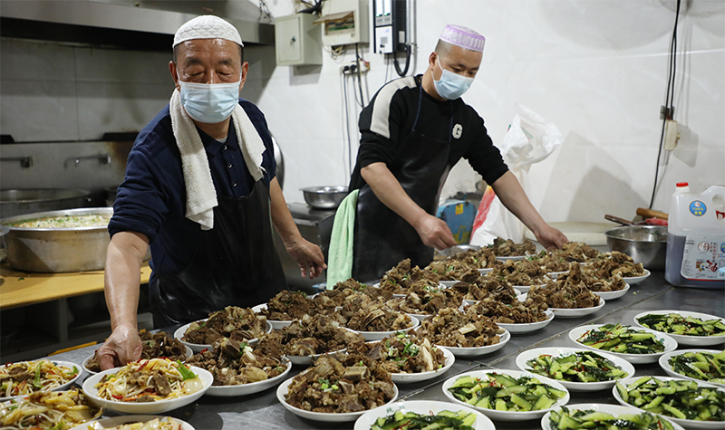Menilik Masjid Xiuheyan Saat Bulan Suci Ramadan di Lanzhou, China Barat Laut