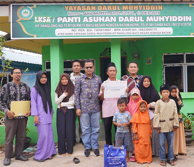 Cahaya Ramadan Penuh Berkah, PLN Batam Salurkan 650 Paket Sembako