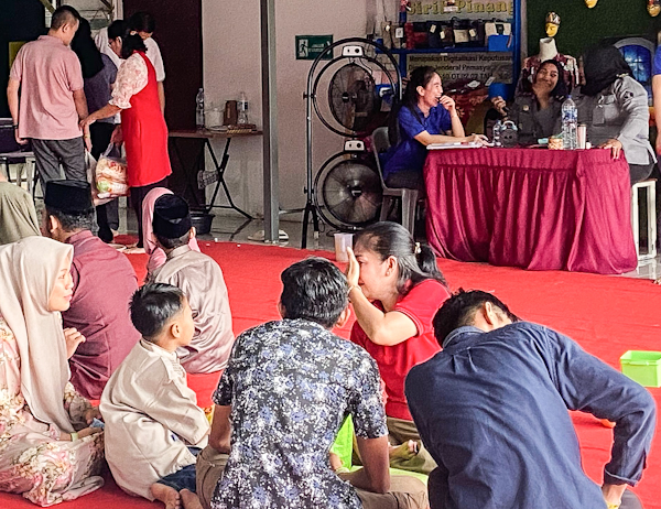 Kunjungan Idul Fitri di Lapas Perempuan Batam Diwarnai Tangis Haru dan Bahagia