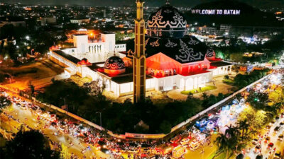 Ribuan Warga Batam Ikuti Pawai Malam Takbiran Idul Fitri