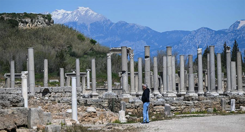 Berkunjung ke Situs Bersejarah Terkenal di Antalya, Turki