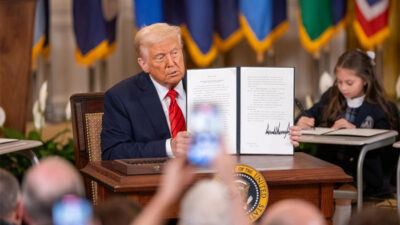 Trump Teken Perintah Eksekutif untuk Mulai Bubarkan Departemen Pendidikan