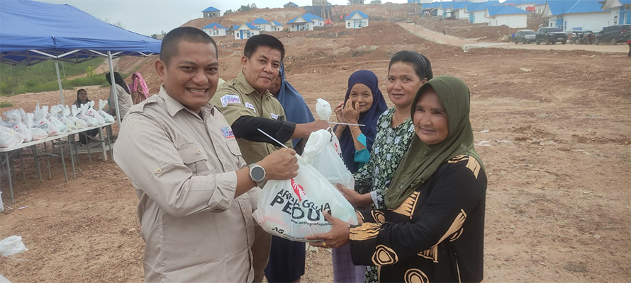 Berbaur Akrab Penuh Kekeluargaan, SMSI Buka Puasa Bersama PT MEG dan Warga Rempang