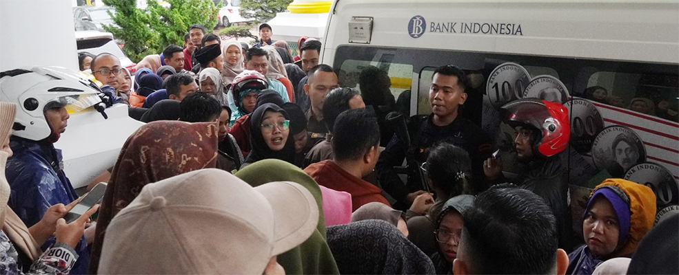 Kejati Kepri dan IAD Kepri Gelar Pasar Murah Ramadan, Ribuan Warga Antusias Berbelanja Sembako Murah