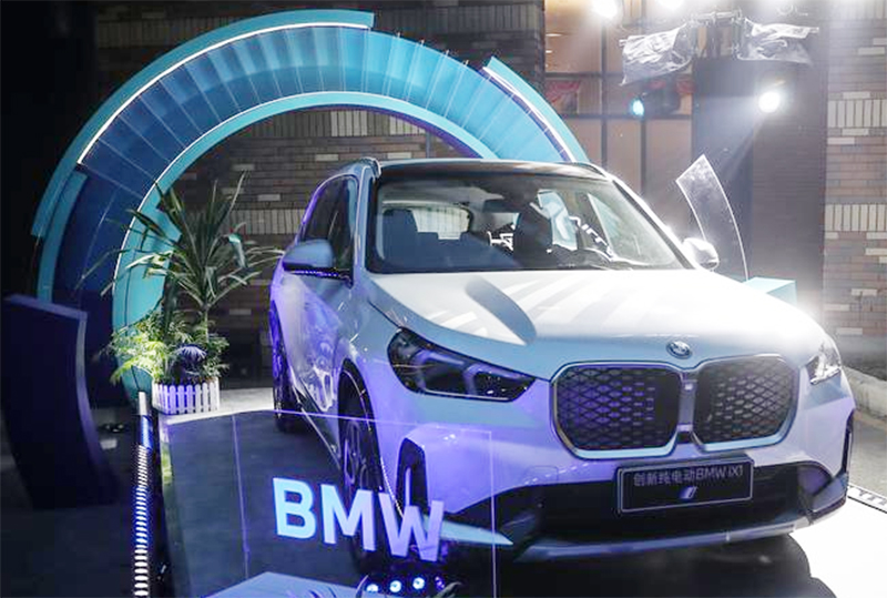 BMW dan Alibaba Jalin Kerja Sama Integrasikan AI pada Kendaraan Generasi Berikutnya