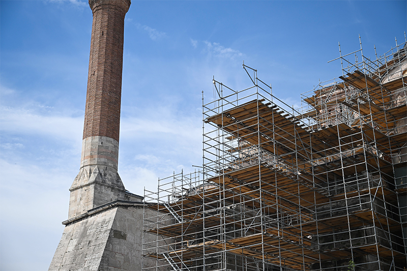 Turki Renovasi Kubah Situs Bersejarah Hagia Sophia