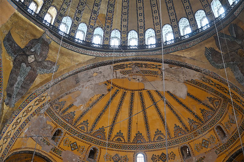 Turki Renovasi Kubah Situs Bersejarah Hagia Sophia